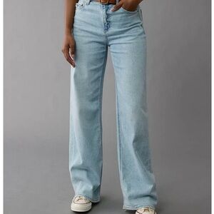 American Eagle Outfitters Light Blue SUPER HIGH RISE BAGGY WIDE LEG - SIZE 6